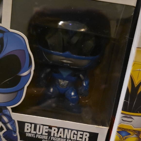 Funko Pop! Power Rangers Set - Vibrant Blue, Yellow, Pink, Black - Picture 5 of 10